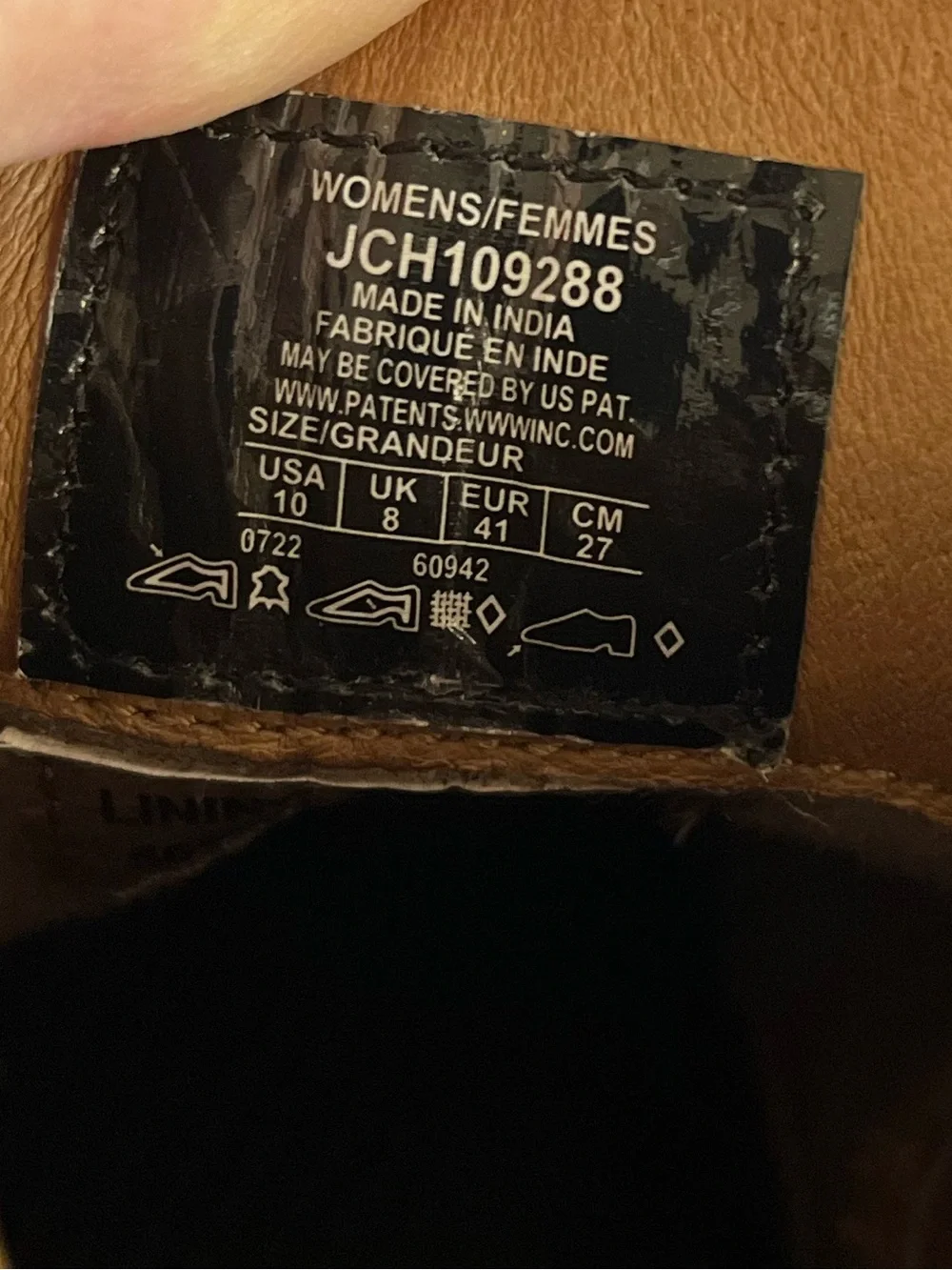 New women’s Chaco Paonia Chelsea pull on suede waterproof ankle boot. Size 10